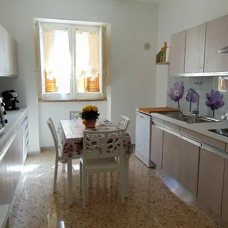 Apartament Dimora Maria 60 *